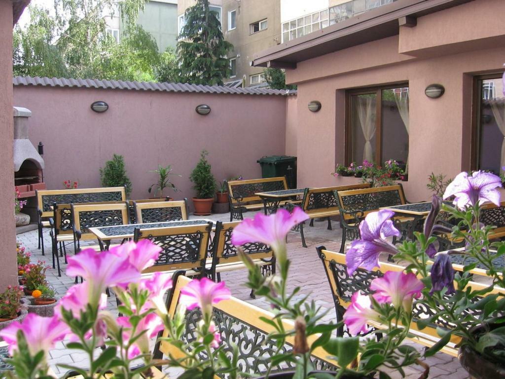 Hotel Gema Brasov Exterior photo