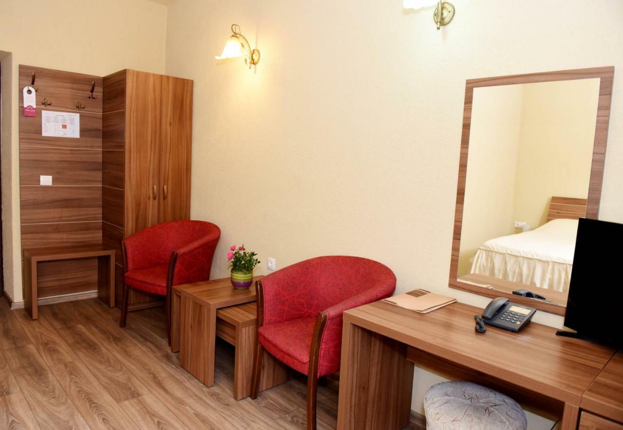 Hotel Gema Brasov Exterior photo